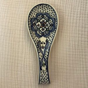 World Marker painted spoon rest